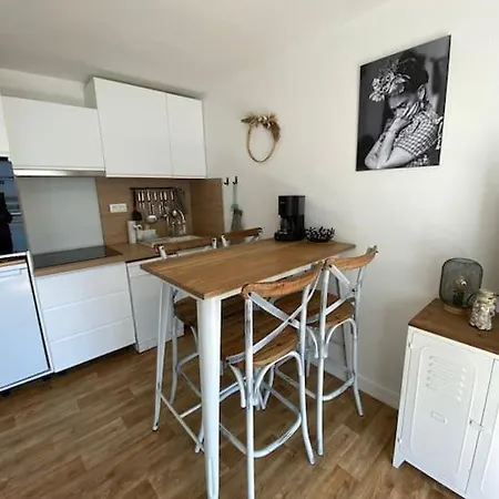 Petit Cocon A 50 M De La Apartmán